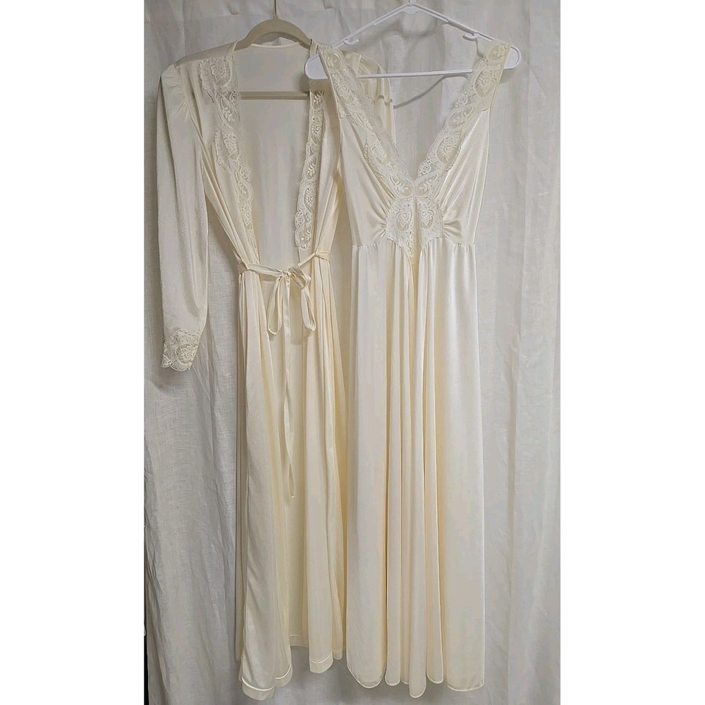 Olga Vintage‎ Nightgown Dress & Robe Ivory White Women's Size S And M READ
